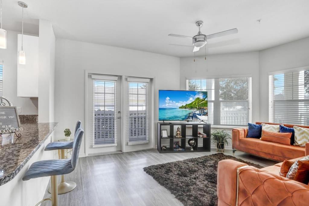 2-Bedroom Eccentric Oasis Тампа Экстерьер фото